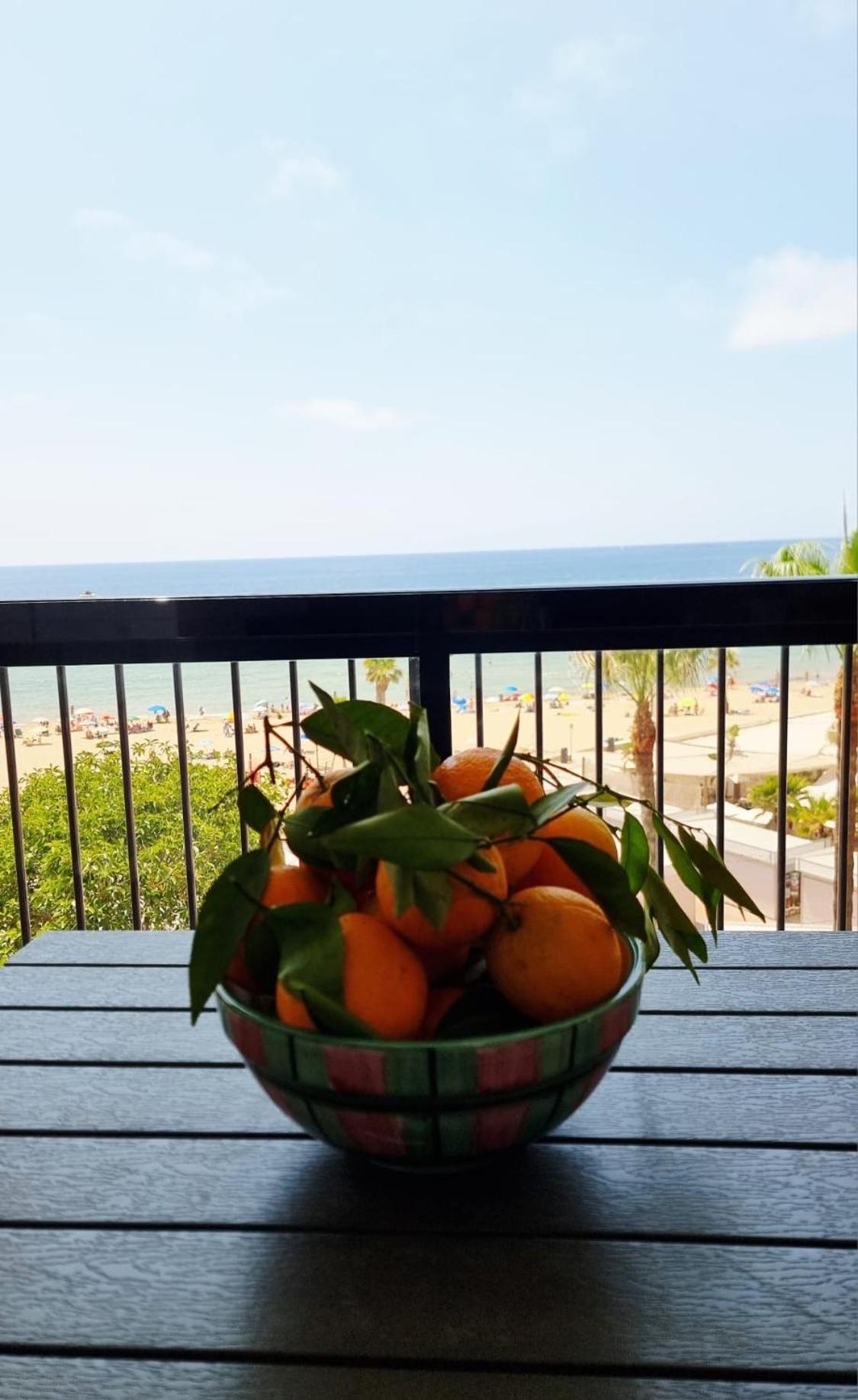 Moderno Apartamento Colon Con Vistas Al Mar กัลเป ภายนอก รูปภาพ